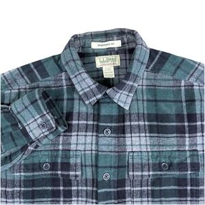 LL Bean Mens Chamois Cloth Shacket Traditional Fit Plaid Flannel Green Size L